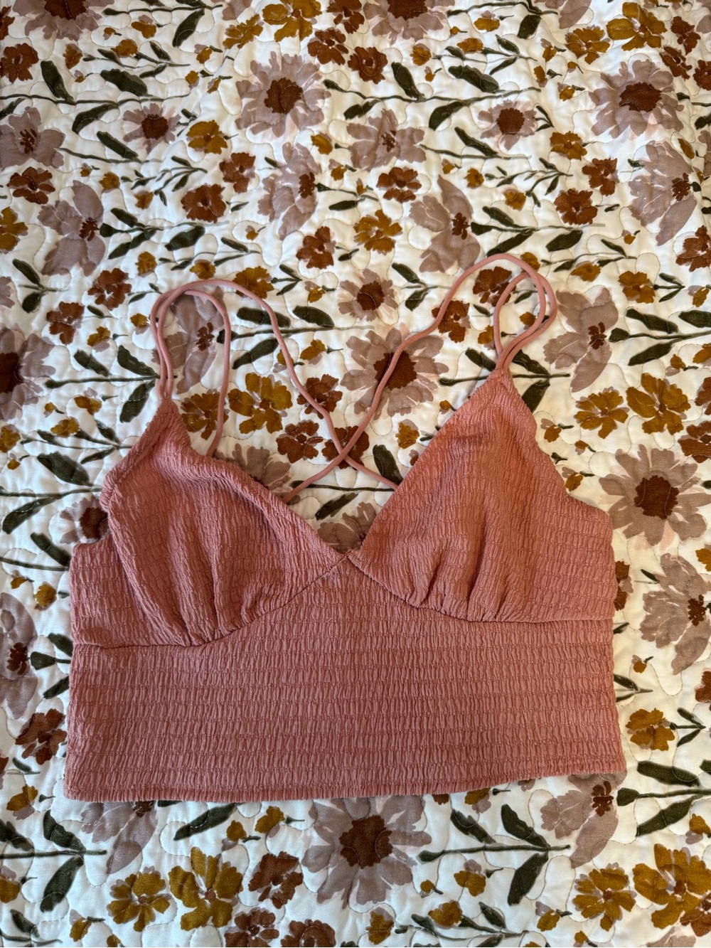 SHEIN Smocked V-Neck Spaghetti Strap Crop Top - Rose